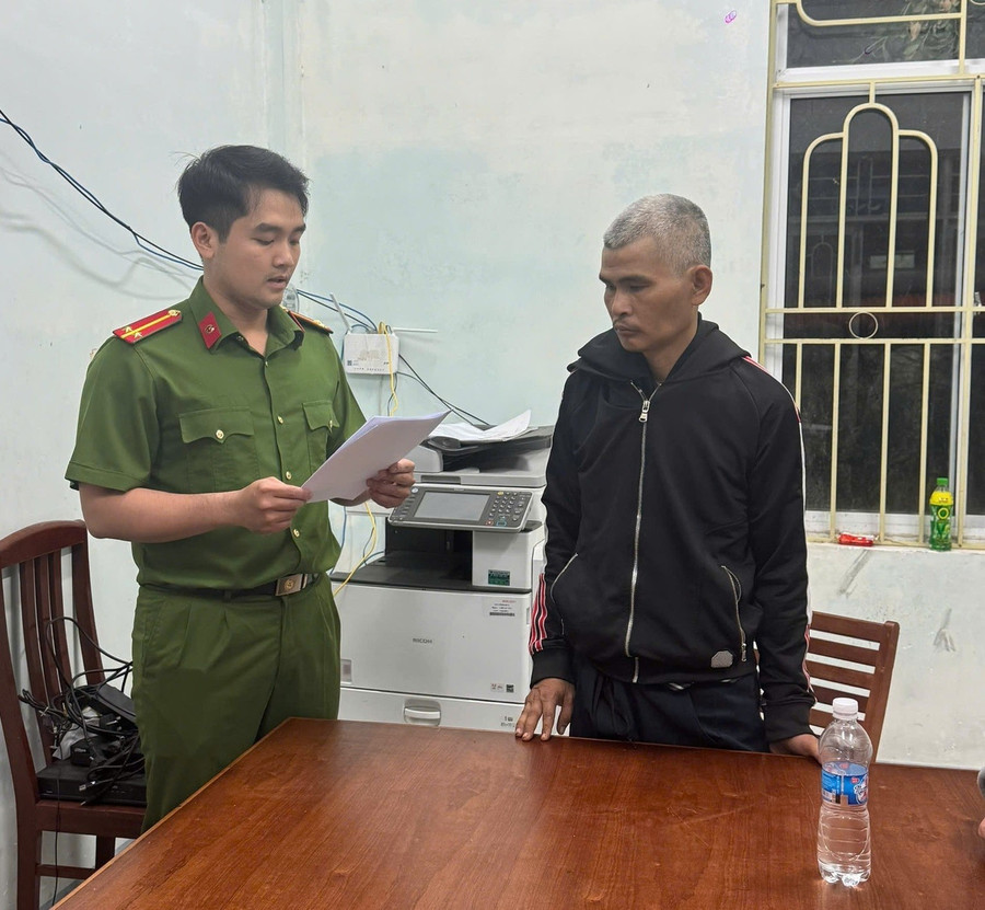 Ngưng uống thuốc cai nghiện để sử dụng ma túy, người đàn ông bị khởi tố, bắt tạm giam
