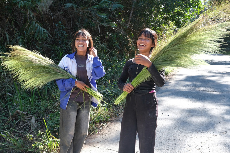Rộn ràng mùa đót ở Đak Sơmei