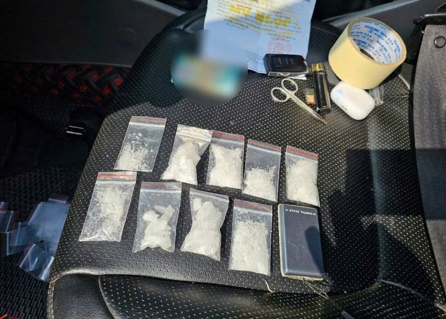 Triệt phá 01 vụ mua bán, tàng trữ trái phép chất ma túy tại xã Long Thành, thu giữ nhiều ma túy