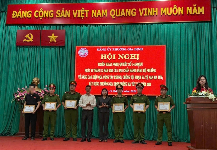 Giao đơn hàng nghi chứa ma túy, nam shipper liền đưa đến Công an giao nộp