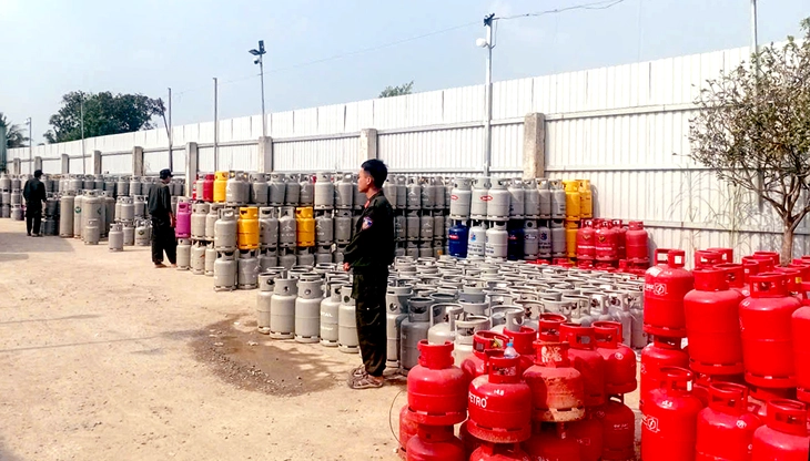 Tây Ninh phá đường dây sản xuất gas giả liên tỉnh, bắt 16 người