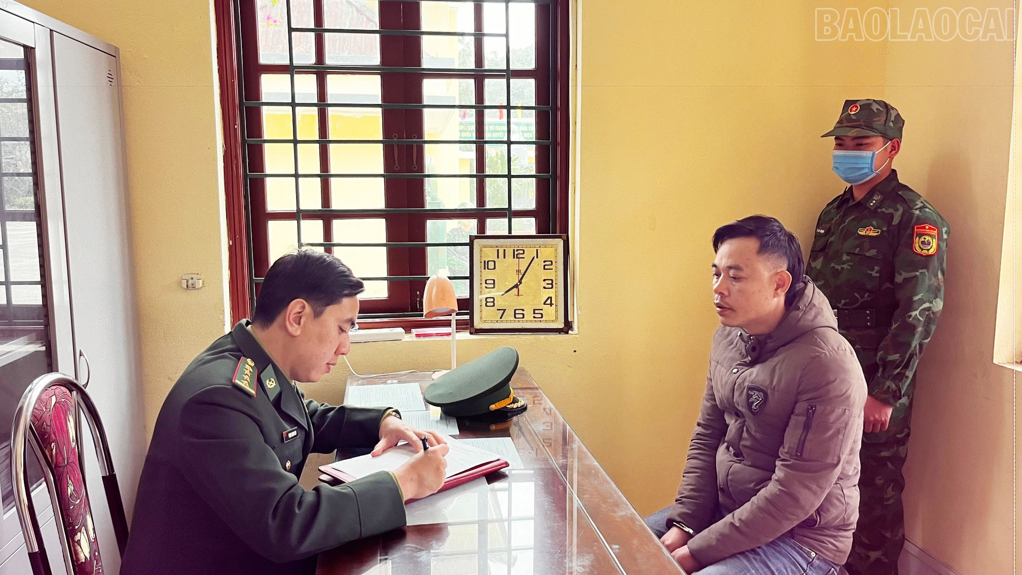 Đồn Biên phòng cửa khẩu quốc tế Lào Cai bắt đối tượng tàng trữ trái phép chất ma túy