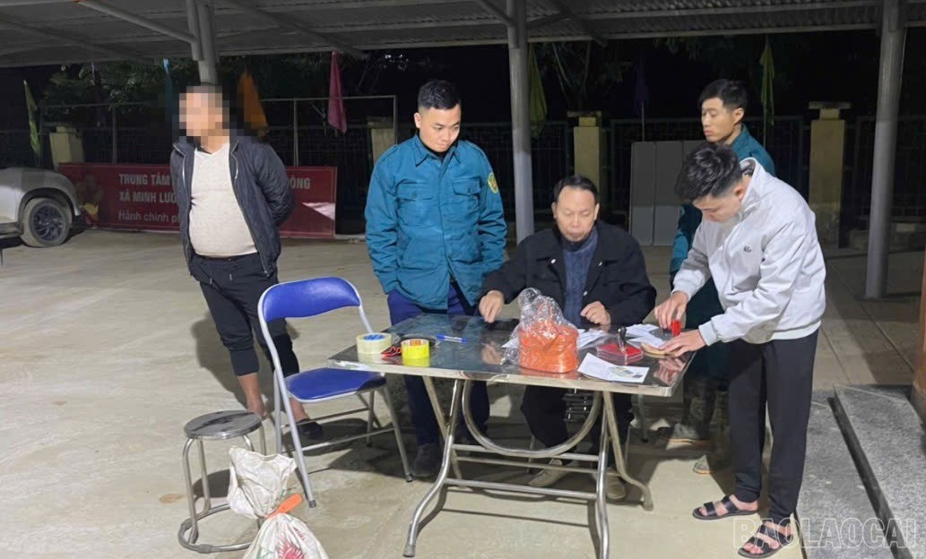 Lào Cai: Phát hiện, thu giữ hơn 1,2 tấn quặng không rõ nguồn gốc