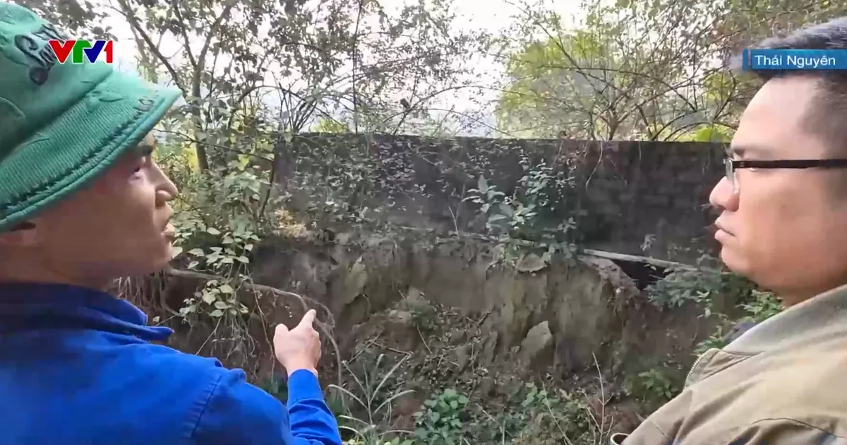 Sạt lở bờ sông sát nhà dân ở Thái Nguyên, nhiều hộ phải di dời khẩn cấp