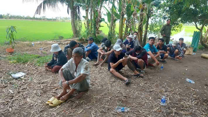 vui thôi chứ đừng vui quá nha mấy ní