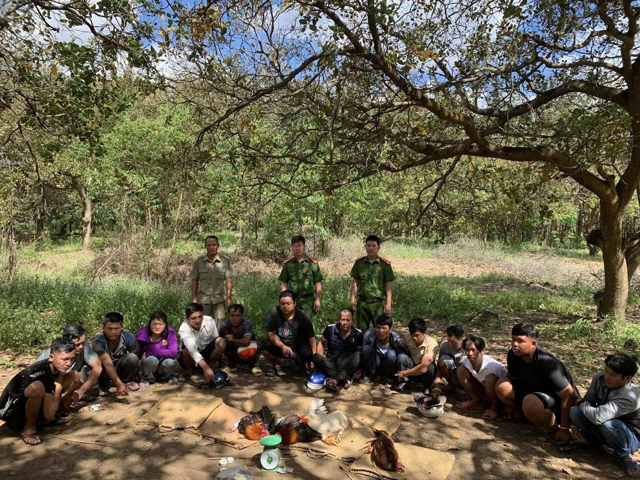 Công an xã Đồng Phú quyết liệt trấn áp tệ nạn cờ bạc