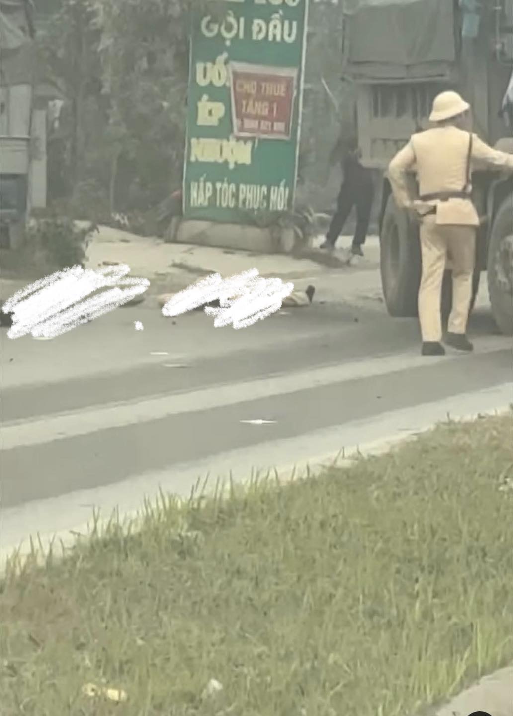 Thái Nguyên Lúc Này , tai nạn giao thông khiến 1 chú công an GT Tv tại chỗ , 1 người khác nặng