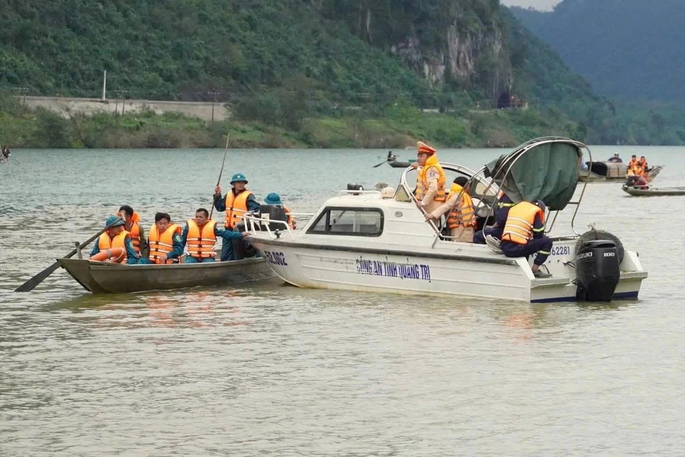 Vụ gia đình 7 người bị chìm đò: Gặp nạn khi đi chúc Tết