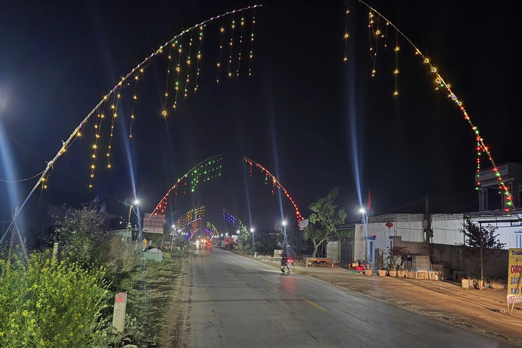 Thêm 3 người ở Nghệ An bị phóng điện khi dựng cây nêu đón Tết