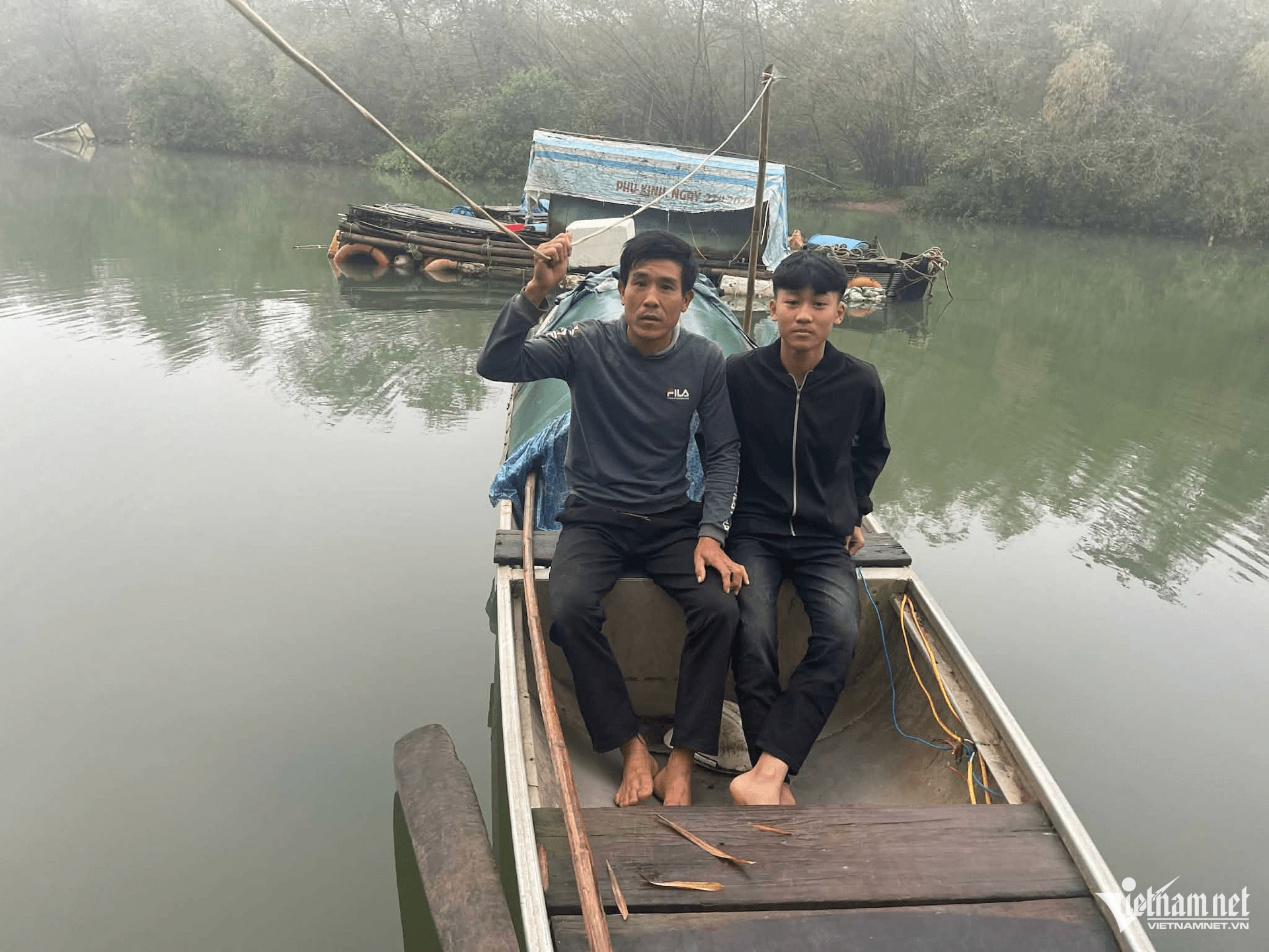 Cha con người đàn ông mắc ung thư kể phút cứu người vụ lật thuyền ngày Tết