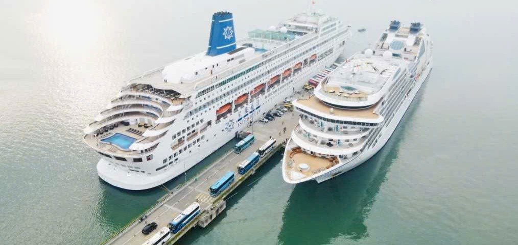 Quảng Ninh đón 380.000 khách sau 5 ngày Tết, thu hơn 1.000 tỷ đồng