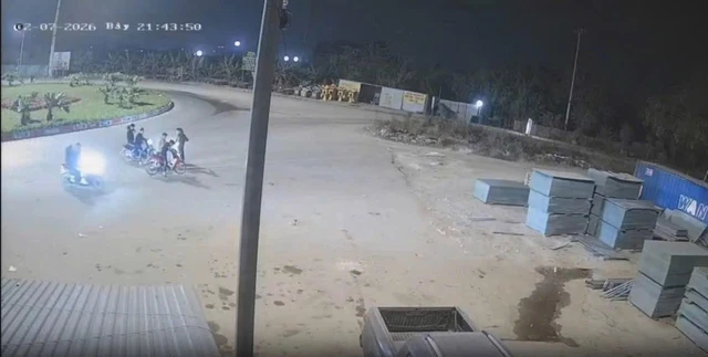 Kẻ cầm đầu nhóm cướp nhí mới 16 tuổi đã từng dùng kiếm chém người