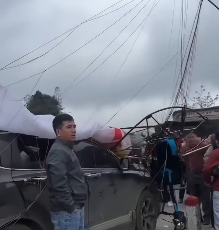 Vừa mới rời khỏi phòng chờ mà nhảy dù xuống đã hy sinh