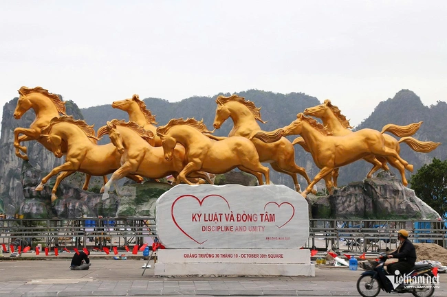 Quảng Ninh dẫn đầu cuộc bình chọn linh vật ngựa đẹp nhất Tết Bính Ngọ