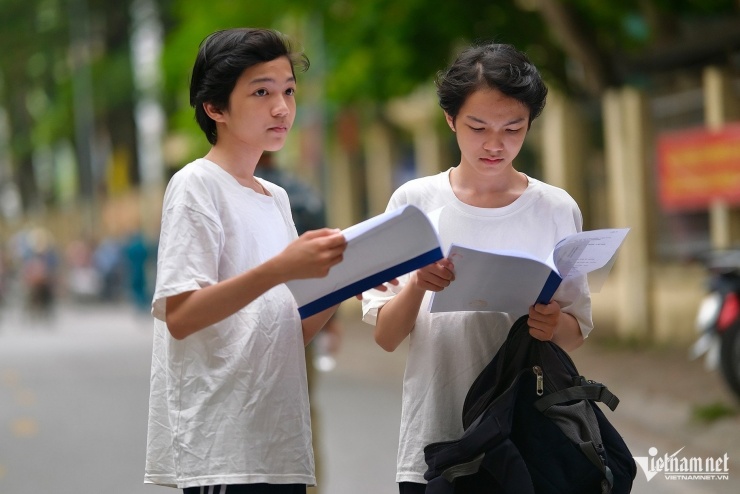 Gần 60.000 học sinh Hà Nội không có cơ hội vào lớp 10 công lập năm học 2026-2027