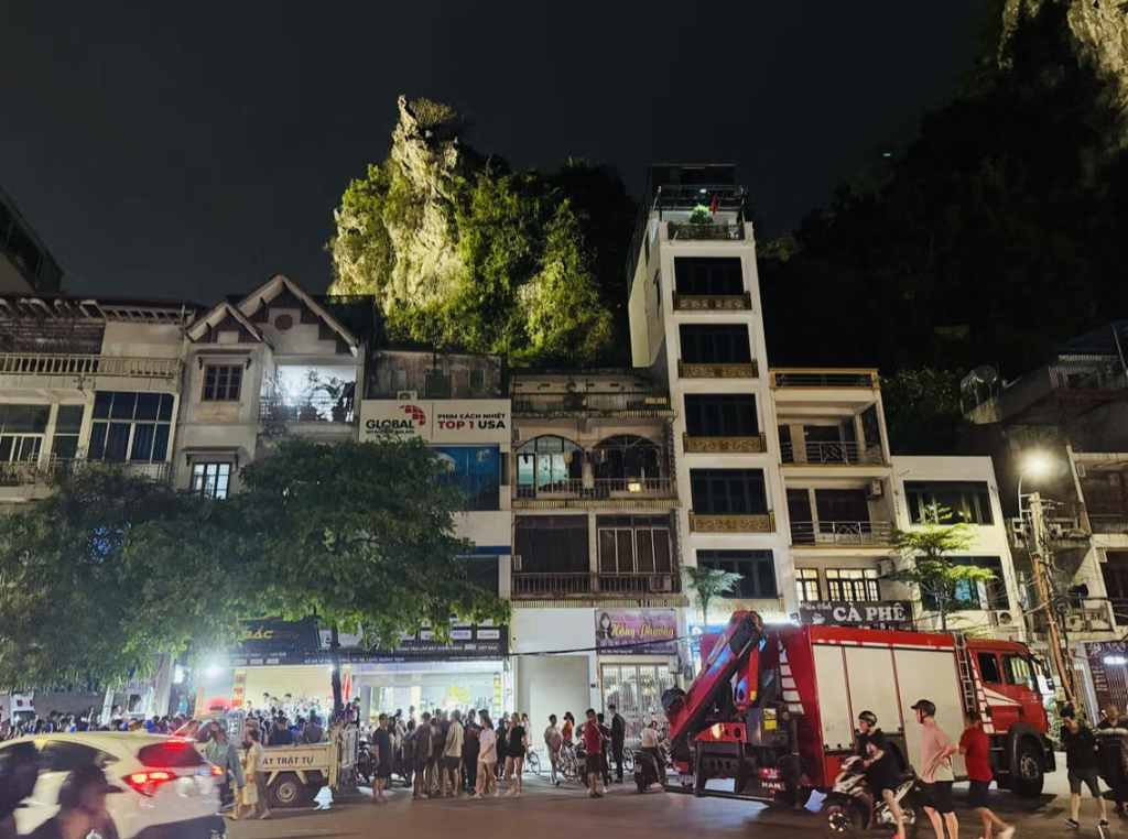 Tự ý leo núi để chụp ảnh, nam sinh viên bất ngờ bị ngã tử vong- Ảnh 1. Tự ý leo núi để chụp ảnh, nam sinh viên bất ngờ bị ngã tử vong- Ảnh 1.