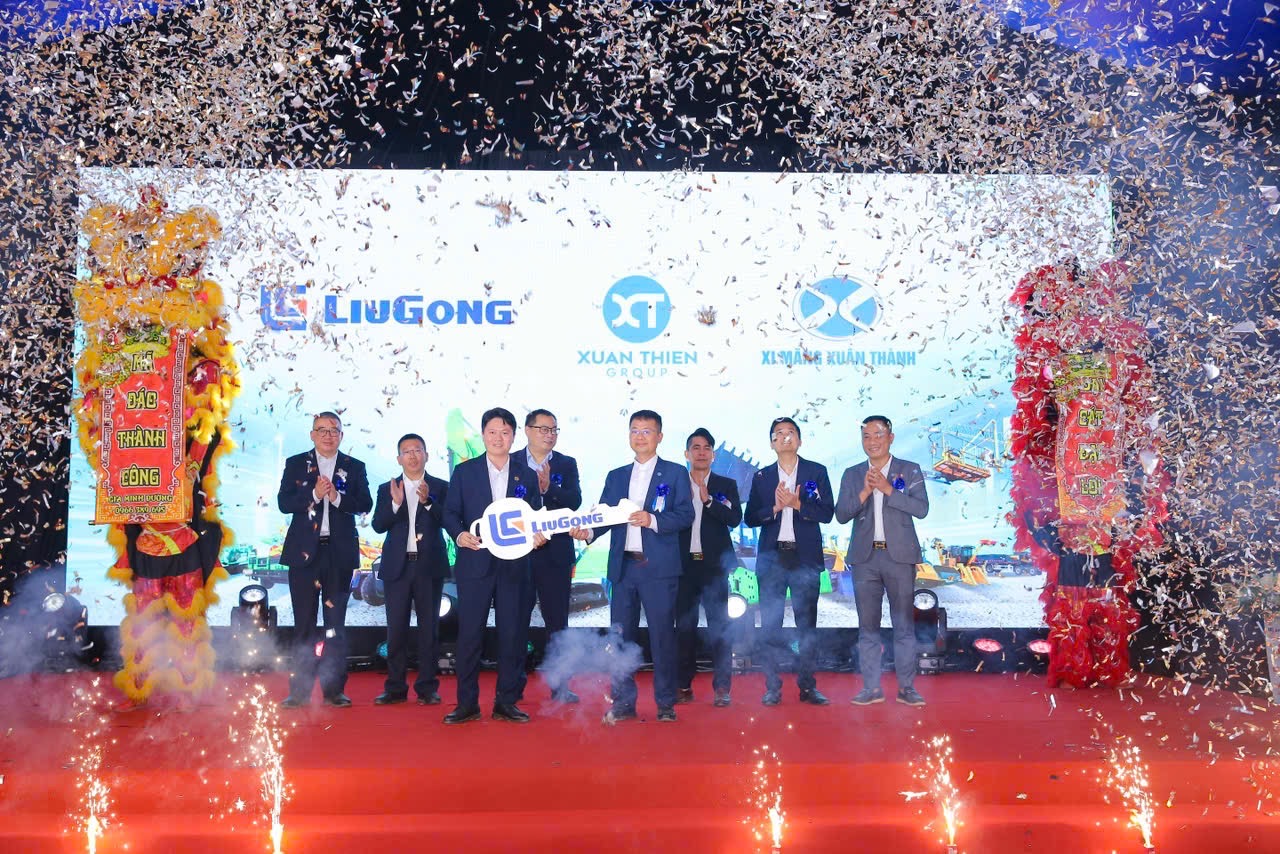 Tập đoàn Xuân Thiện triển khai đội xe máy công trình thuần điện đầu tiên tại Việt Nam - ảnh 3