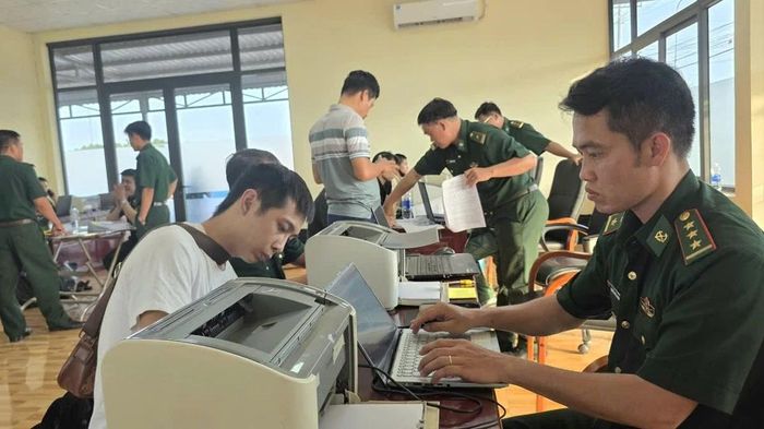 Campuchia trao trả 344 công dân, phần lớn được giải cứu từ ổ lừa đảo