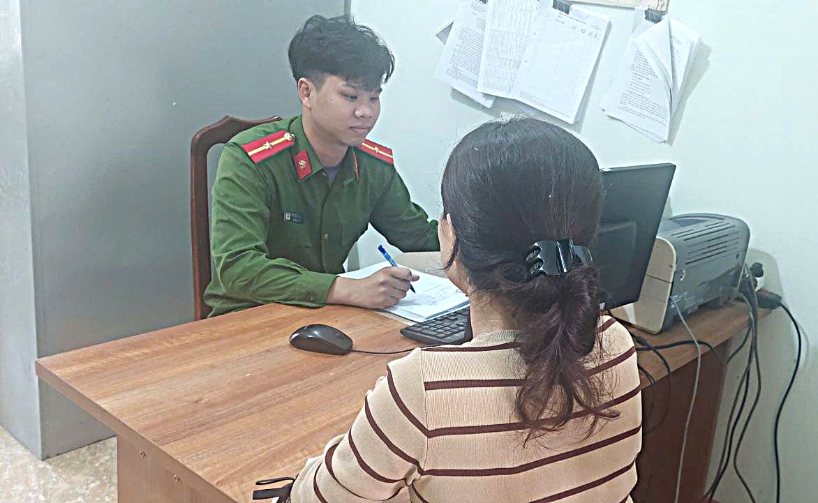 Chia sẻ thông tin sai sự thật về tân binh nhập ngũ, chủ tài khoản Facebook bị triệu tập- Ảnh 1. Chia sẻ thông tin sai sự thật về tân binh nhập ngũ, chủ tài khoản Facebook bị triệu tập- Ảnh 1.