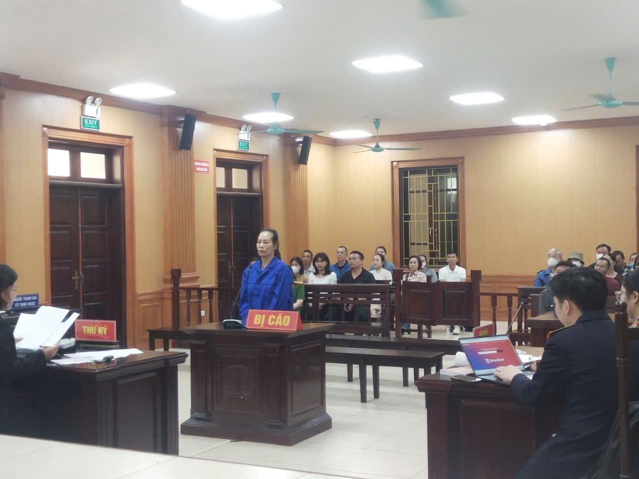 Tuyên án bị cáo về tội “Hủy hoại tài sản”