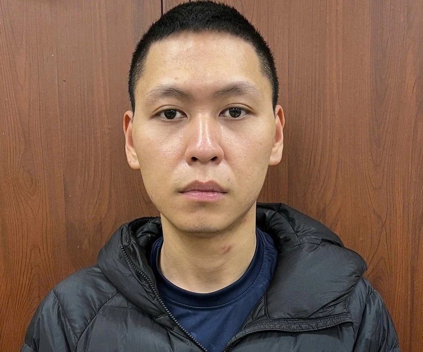 Đối tượng truy nã về tội cho vay lãi nặng ra đầu thú