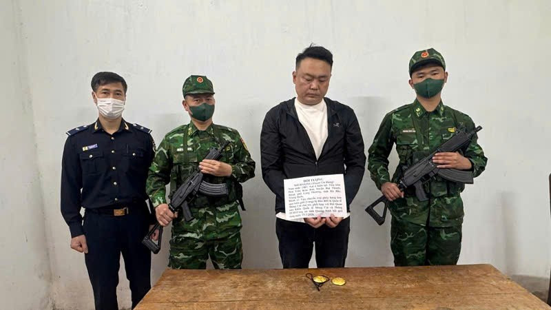 Bắt vụ vận chuyển vàng trái phép qua cửa khẩu quốc tế Móng Cái