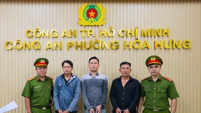 Công an TPHCM bắt khẩn cấp 3 người đánh nhau trong quán cơm