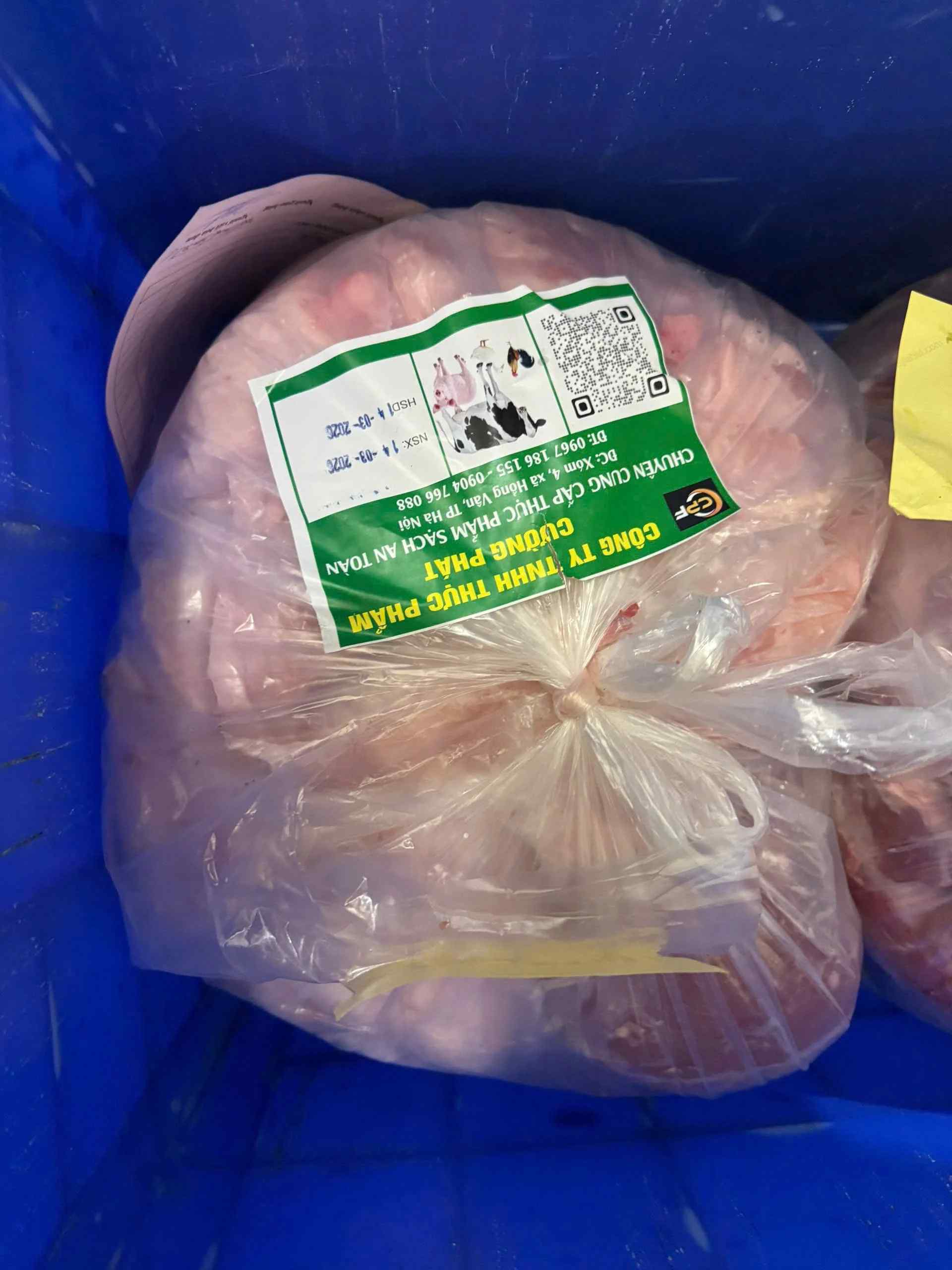 Vụ 300 tấn thịt lợn bệnh: Gói thầu hơn 10 tỷ đồng đưa thực phẩm bẩn vào trường tiểu học ở Hà Nội- Ảnh 1. Vụ 300 tấn thịt lợn bệnh: Gói thầu hơn 10 tỷ đồng đưa thực phẩm bẩn vào trường tiểu học ở Hà Nội- Ảnh 1.