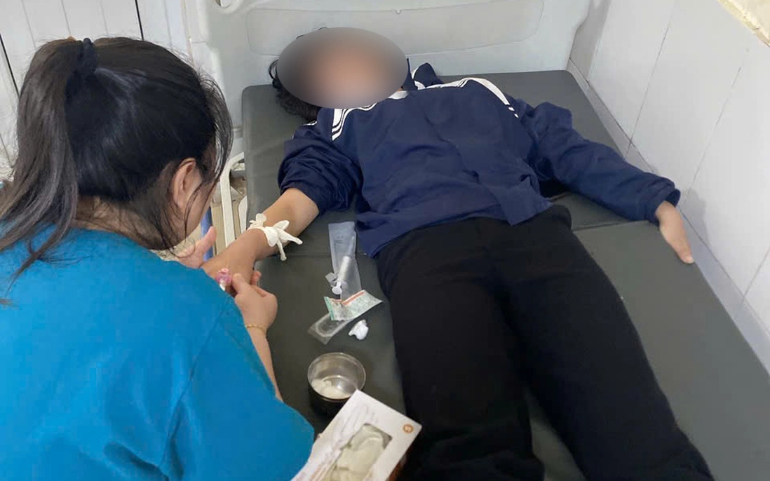 Nữ sinh lớp 7 ở Hưng Yên uống thu-ố-c trừ s-â-u, nghi bị BLHĐ