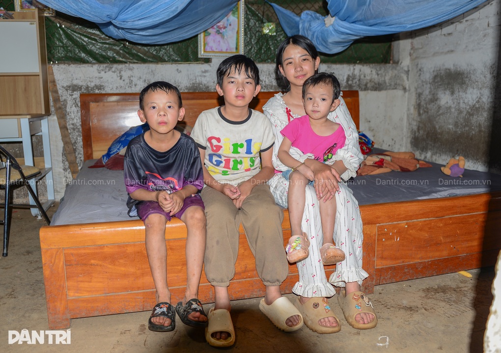 Bé gái 16 tuổi nuôi 3 em ở Lâm Đồng được hỗ trợ hơn 4,5 tỷ đồng - 1