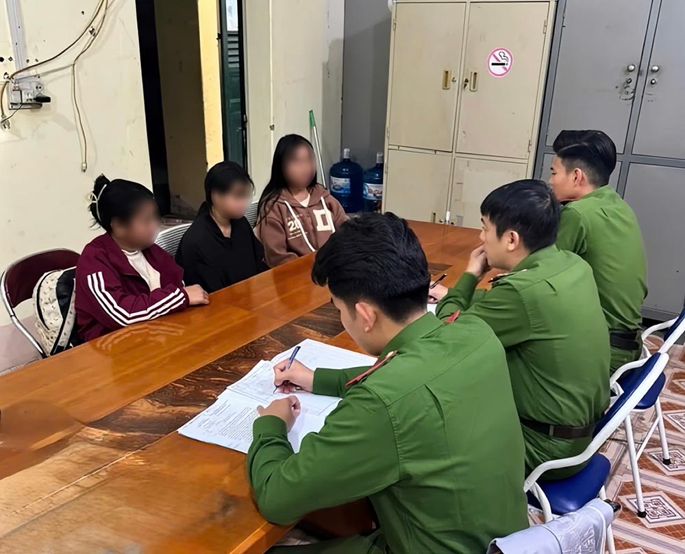 Kịp thời ngăn chặn 3 học sinh sập bẫy lừa đảo việc làm qua mạng ở Sơn La- Ảnh 1. Kịp thời ngăn chặn 3 học sinh sập bẫy lừa đảo việc làm qua mạng ở Sơn La- Ảnh 1.