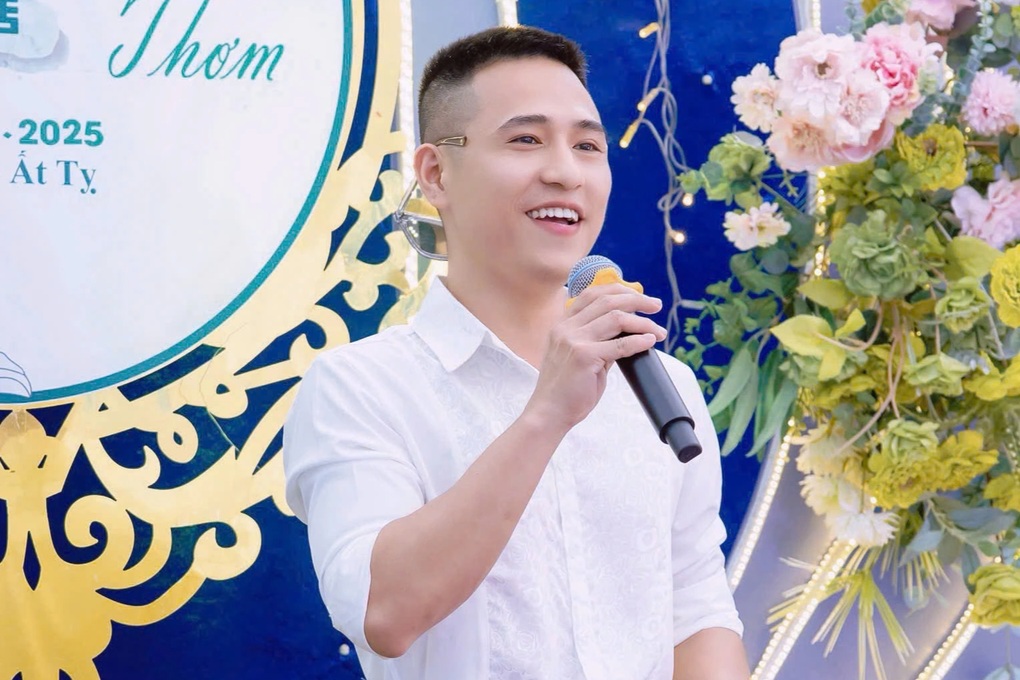 Tài xế hóa người hùng, bảo vệ nhóm nữ sinh bị biến thái đuổi theo - 1