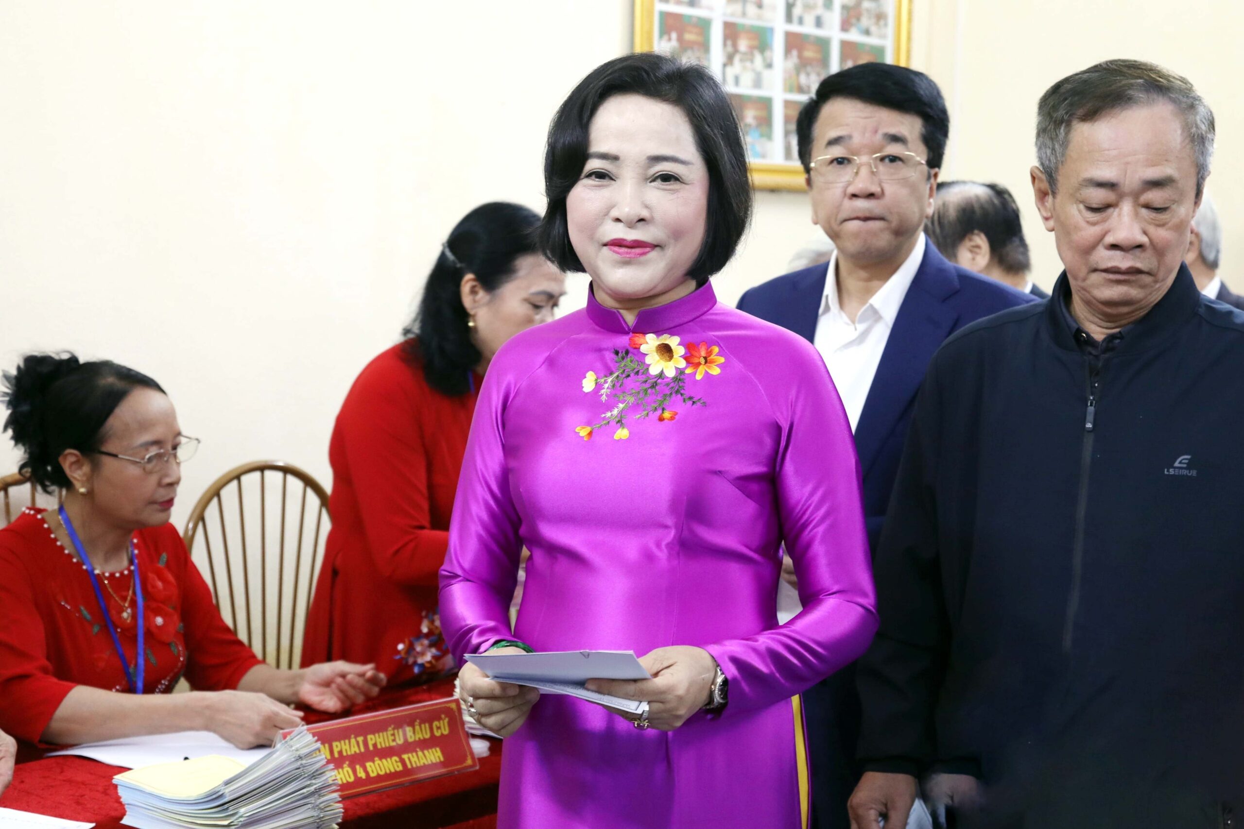 Phó Chủ tịch Quốc hội Nguyễn Thị Thanh dự khai mạc và bầu cử tại phường Hoa Lư, Ninh Bình