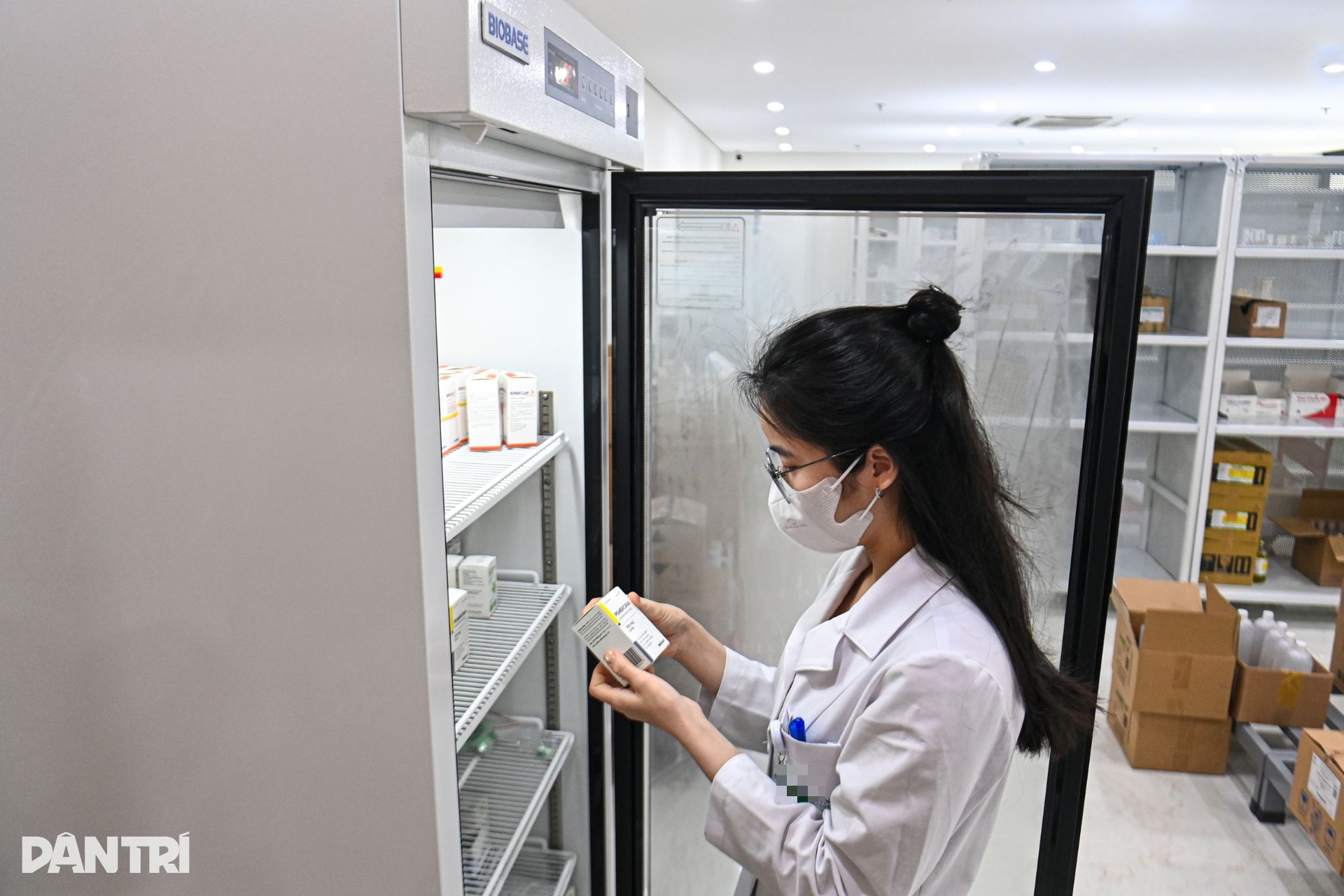 Cận cảnh điều trị thuốc ung thư Nga tại Việt Nam, mỗi lọ gần 20 triệu đồng - 2 Cận cảnh điều trị thuốc ung thư Nga tại Việt Nam, mỗi lọ gần 20 triệu đồng - 2