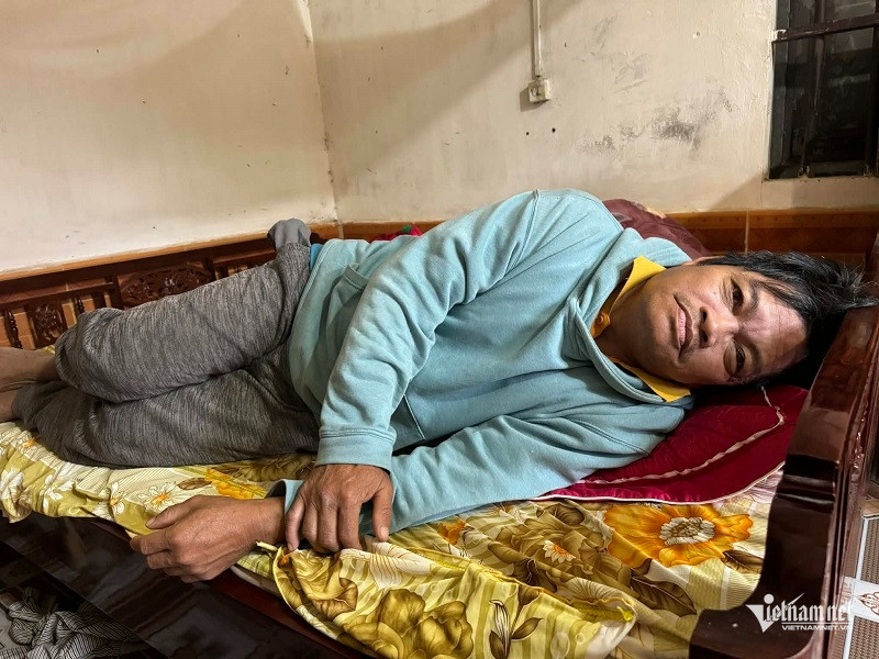Vợ con mất, người đàn ông câm điếc ở Ninh Bình bệnh nặng không có tiền đi viện