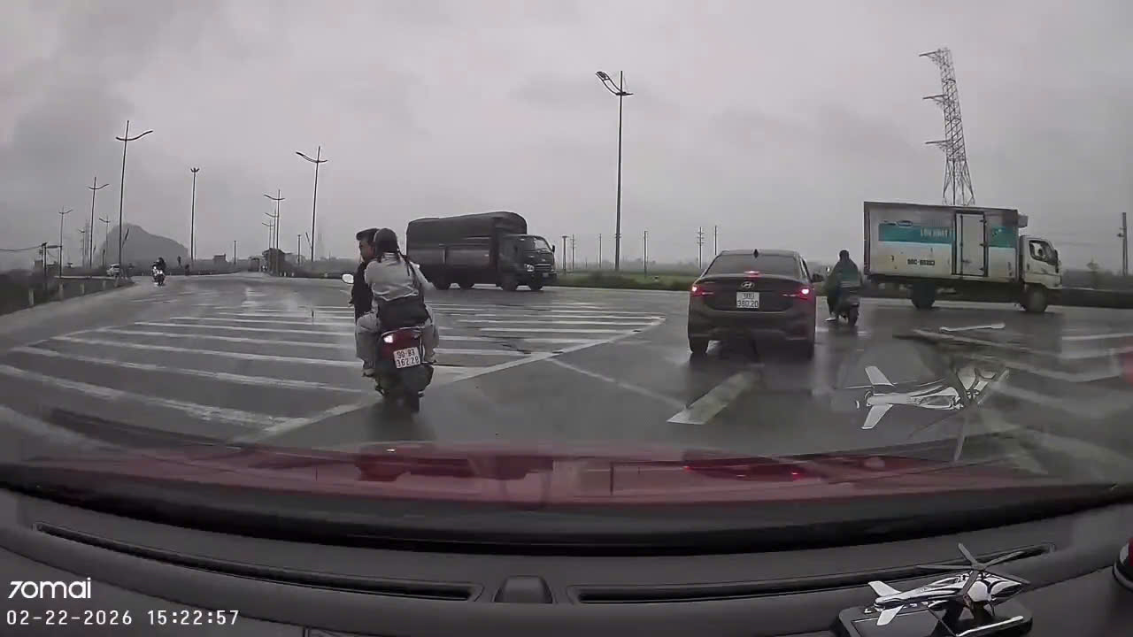 XỬ LÝ LÁI XE KHÔNG ĐỘI MŨ BẢO HIỂM TẠI NINH BÌNH QUA PHẢN ÁNH VNETRAFFIC