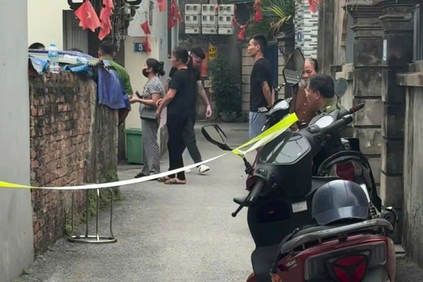 Hà Nội: Người phụ nữ tử vong sau tiếng kêu cứu, nghi phạm là chồng, vừa đi tù về - Ảnh 1.