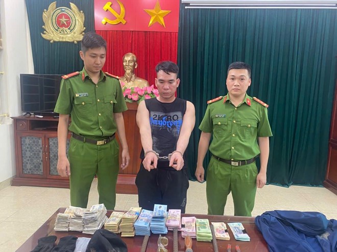 Khởi tố đối tượng trộm tiền công đức tại các cơ sở thờ tự, tôn giáo ở Ninh Bình