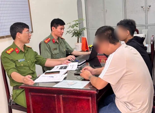 Đăng tin xúc phạm cán bộ công an, người đàn ông ở Ninh Bình bị phạt 7,5 triệu đồng