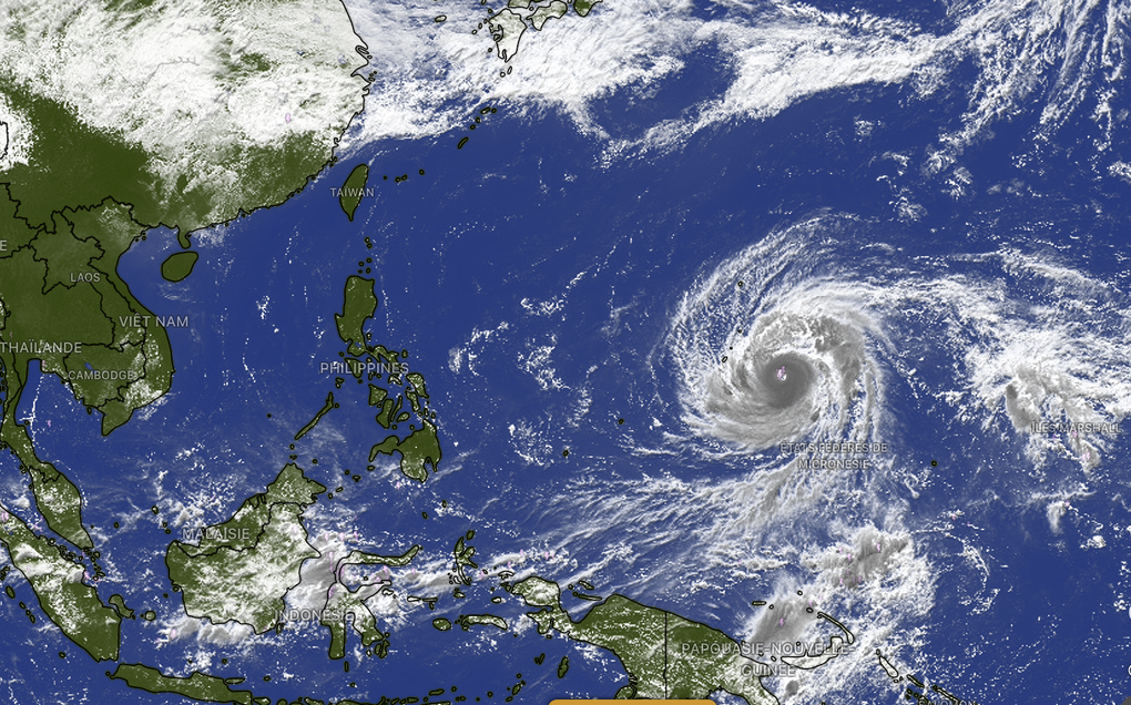 Siêu bão Sinlaku tiếp tục tăng cấp với cường độ rất mạnh - 1