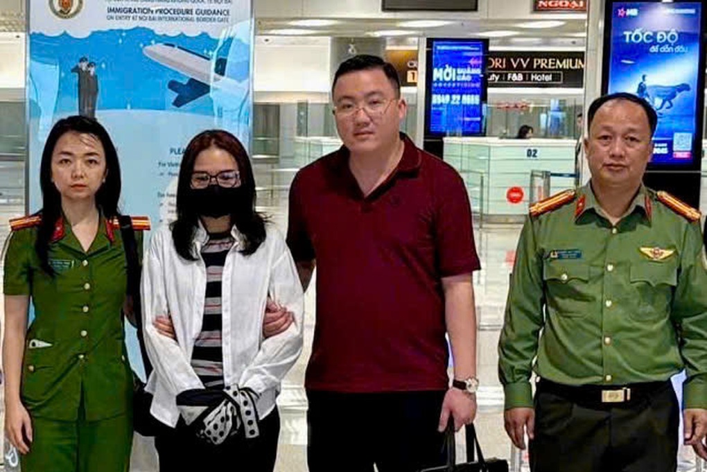 Nữ cán bộ huyện chiếm đoạt 18,5 tỷ đồng rồi bỏ trốn ra nước ngoài - 1