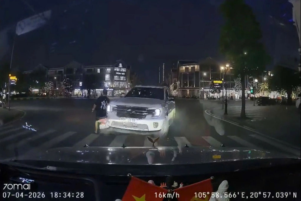 Người đàn ông nghi nổ súng sau va chạm giao thông ở Hưng Yên - 1