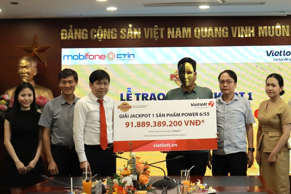 Trúng Vietlott hơn 91 tỷ đồng nhờ mua vé số theo phong thủy - 1