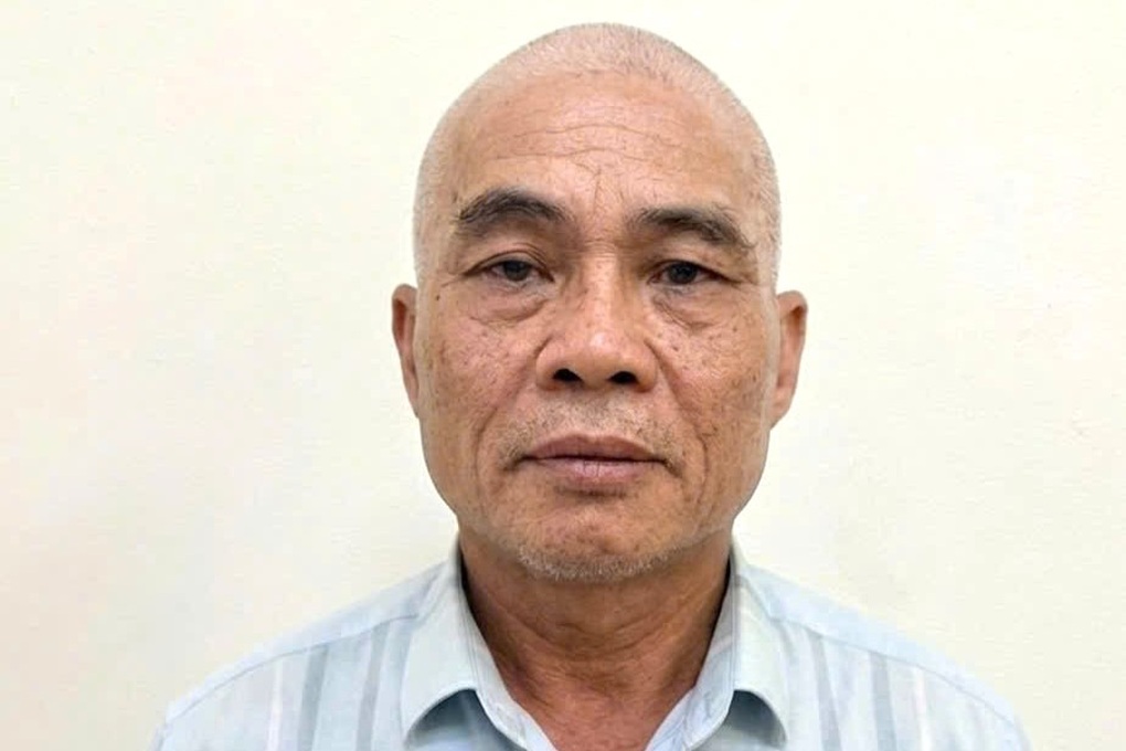 Khởi tố người đàn ông đỗ xe chắn ngang cổng Trạm CSGT - 1