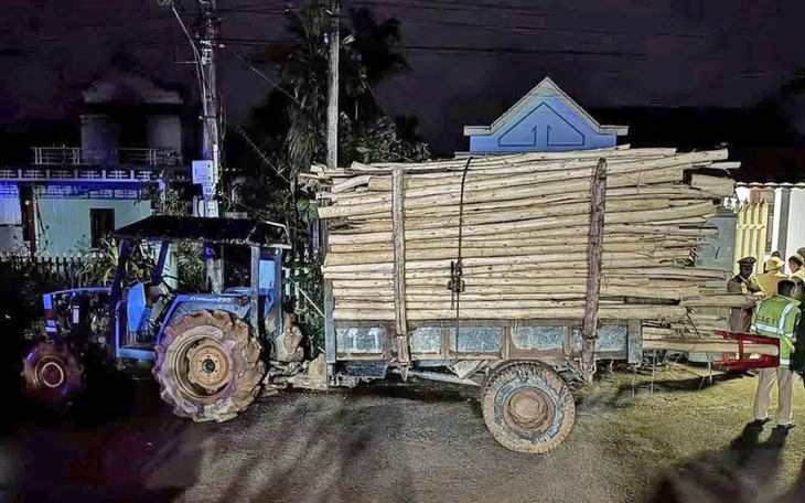 Chạy xe máy cày 'không đảm bảo an toàn' ở TP.HCM có thể bị phạt gần 90 triệu - Ảnh 2.