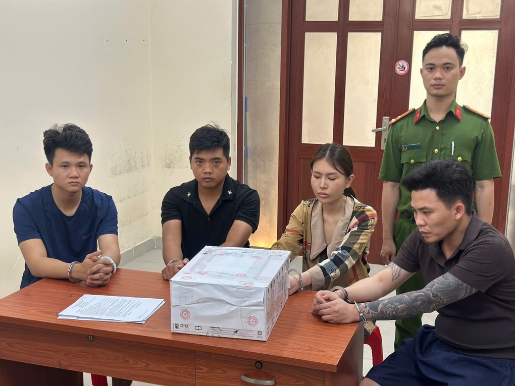 TPHCM triệt phá đường dây ma túy xuyên quốc gia, bắt 26 người - 1