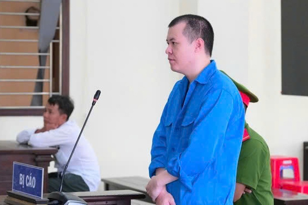 Nhân viên nha khoa cầm súng nhựa đi cướp tiệm vàng ở Tây Ninh - 1 Nhân viên nha khoa cầm súng nhựa đi cướp tiệm vàng ở Tây Ninh - 1