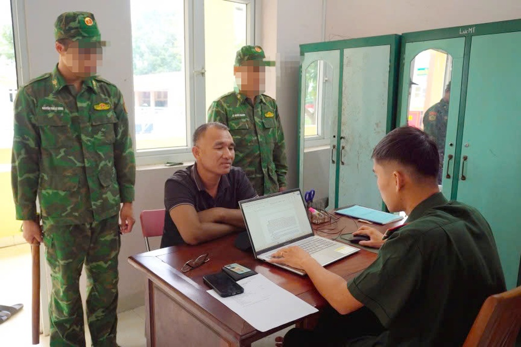 Biên phòng Tây Ninh bắt giữ kẻ định sang Campuchia trốn án - 1