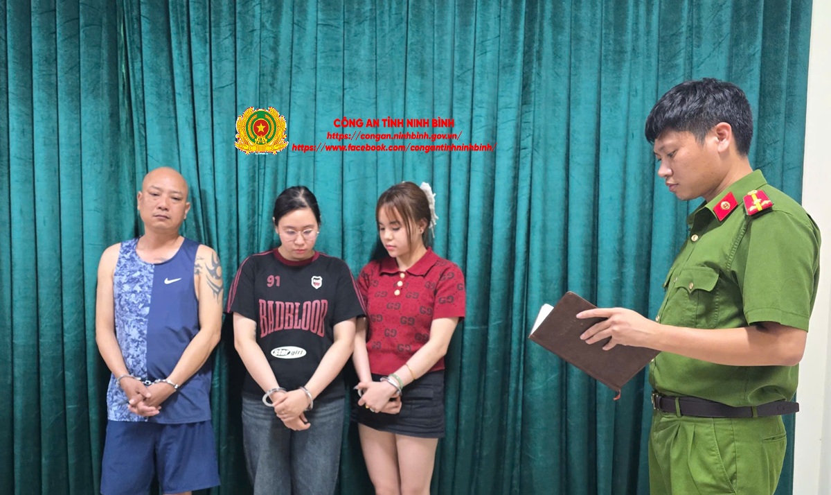 Công an phường Châu Sơn, tỉnh Ninh Bình bắt nhóm đối tượng tổ chức sử dụng trái phép chất ma túy tại nhà nghỉ
