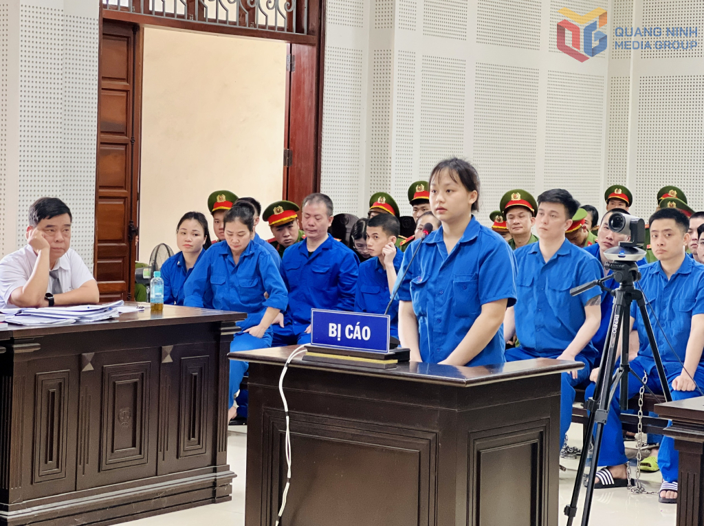 Triệu Thị Hiền trả lời câu hỏi của HĐXX.